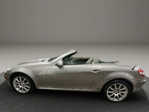 Used 2007 Mercedes-Benz SLK 350 image 2
