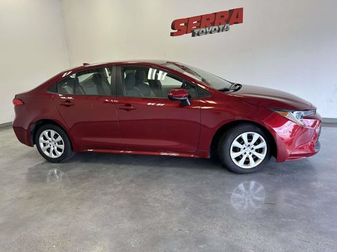 Certified 2025 Toyota Corolla LE FWD image 2