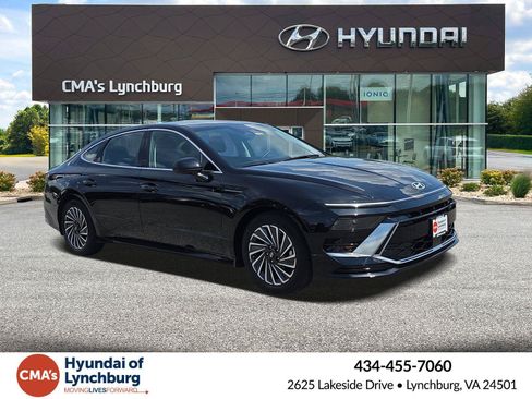 Certified 2025 Hyundai Sonata SEL FWD image 1