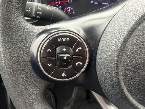 Used 2021 Kia Soul LX FWD image 20