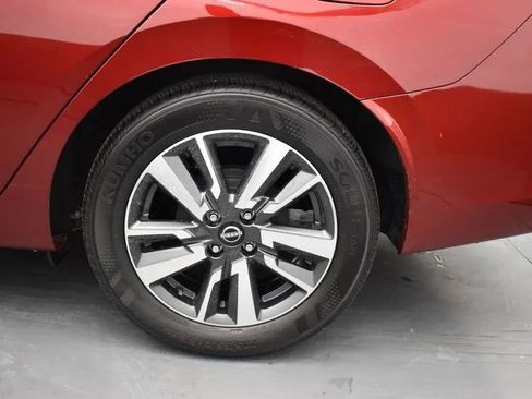 Used 2024 Nissan Versa SV image 33