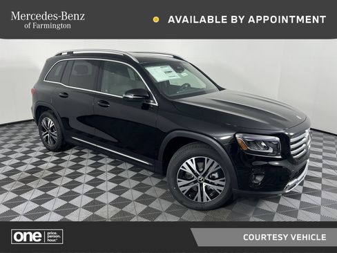 Used 2026 Mercedes-Benz GLB 250 4MATIC image 1