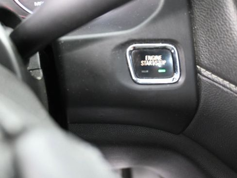 Used 2017 GMC Acadia SLE AWD/4WD image 43
