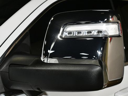 Used 2025 RAM 1500 Limited AWD/4WD image 62