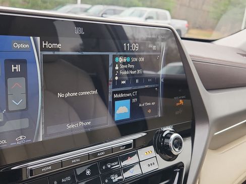 Used 2022 Toyota Highlander Limited image 19