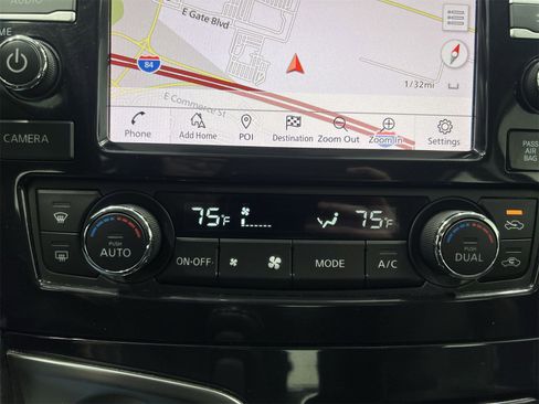 Used 2023 Nissan Maxima SV w/ Floor Mat Group image 19