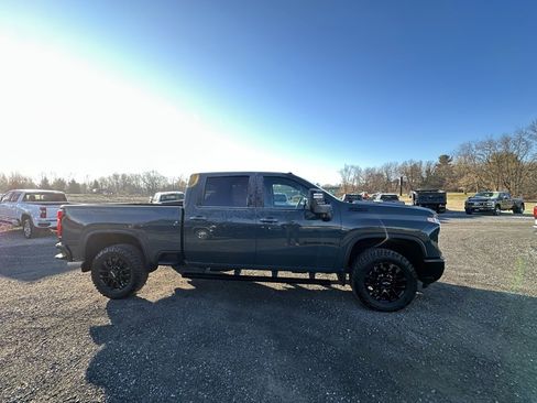 Used 2025 Chevrolet Silverado 2500 LT w/ Trail Boss Package image 4