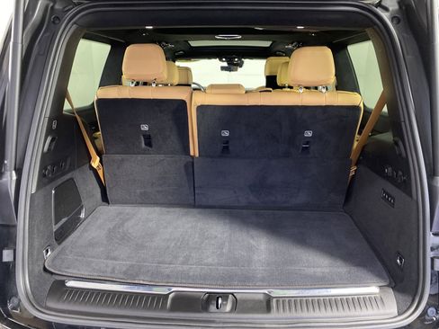 Used 2025 Jeep Grand Wagoneer Series III w/ Rear Seat Video Group 1 AWD/4WD image 38