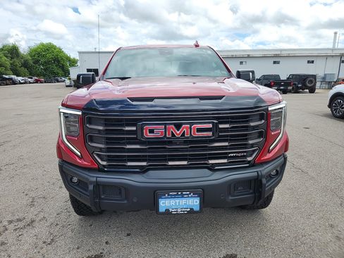Used 2024 GMC Sierra 1500 AT4X image 3