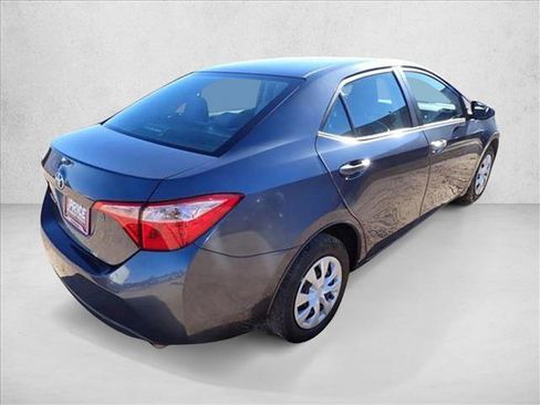Used 2017 Toyota Corolla L image 4