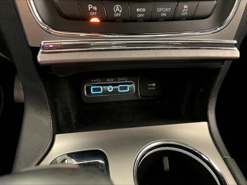 Used 2018 Jeep Grand Cherokee Limited w/ Trailer Tow Group IV AWD/4WD image 16