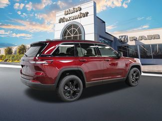 New 2026 Jeep Grand Cherokee Limited w/ Limited Altitude Package video 3