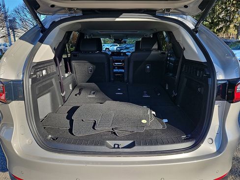 Used 2025 MAZDA CX-90 3.3 Turbo w/ Preferred Package image 32