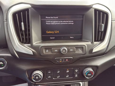 Used 2022 GMC Terrain SLE AWD/4WD image 18