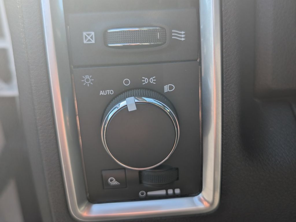 Used 2024 RAM 1500 Classic SLT RWD image 14