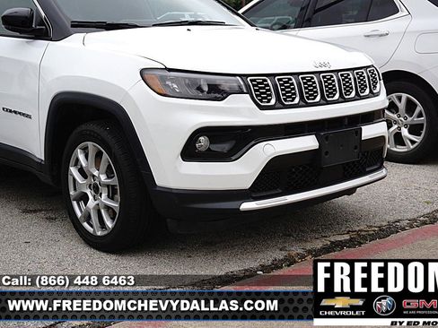 Used 2025 Jeep Compass Limited AWD/4WD image 8