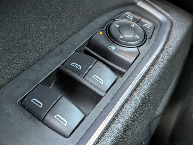 Used 2025 Chevrolet Silverado 1500 LT AWD/4WD image 21