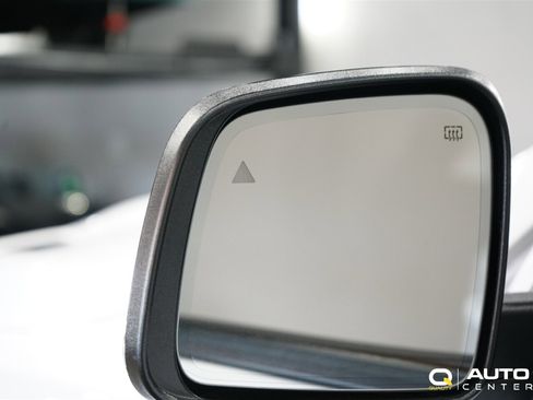 Used 2022 Dodge Durango R/T w/ Tow 'N Go Group image 17