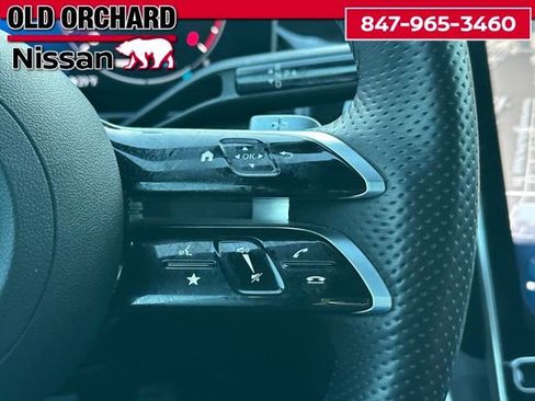 Used 2025 Mercedes-Benz GLC 300 4MATIC w/ AMG Line image 26