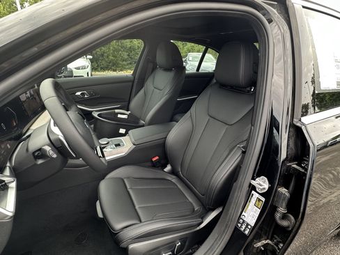 Used 2025 BMW 330i xDrive Sedan w/ Premium Package image 16