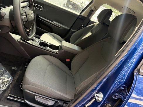 Used 2025 Kia K4 LXS image 35