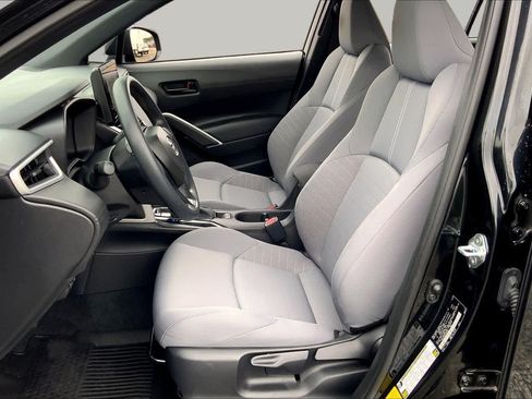 Used 2025 Toyota Corolla Cross AWD Hybrid image 8
