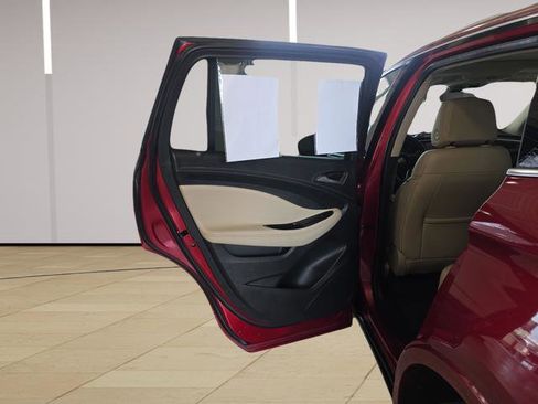 Used 2017 Buick Envision Essence image 25