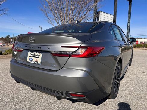 New 2026 Toyota Camry SE image 4