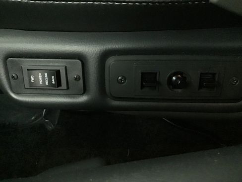 Used 2021 GMC Savana 2500 image 27