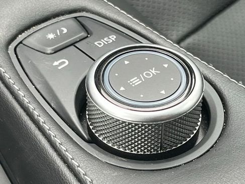 Certified 2025 INFINITI QX50 Luxe w/ Accent Package AWD/4WD image 19