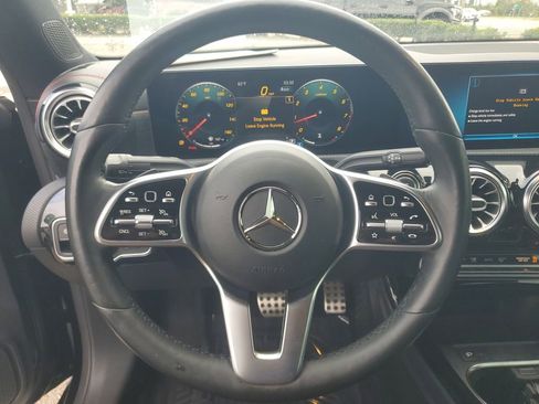 Used 2021 Mercedes-Benz CLA 250 4MATIC image 27