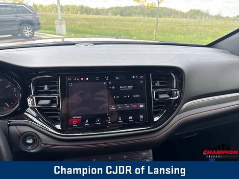Used 2023 Dodge Durango R/T AWD/4WD image 3