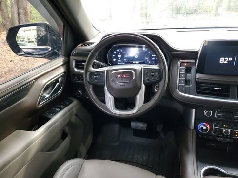 Used 2023 GMC Yukon SLT RWD image 12