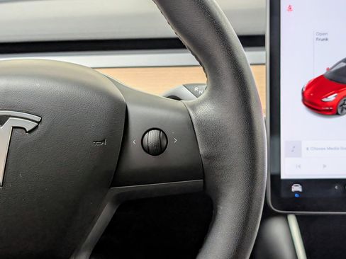 Used 2020 Tesla Model 3 Performance image 36