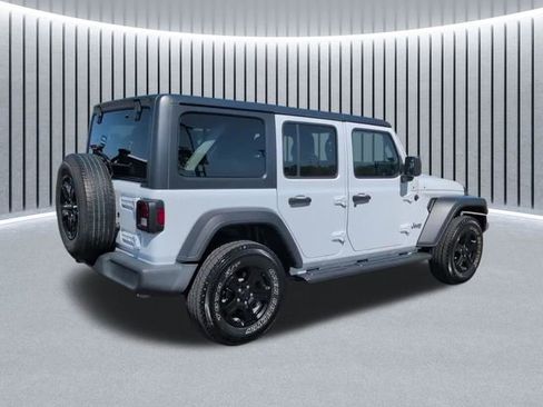 Used 2021 Jeep Wrangler Unlimited Sport AWD/4WD image 3
