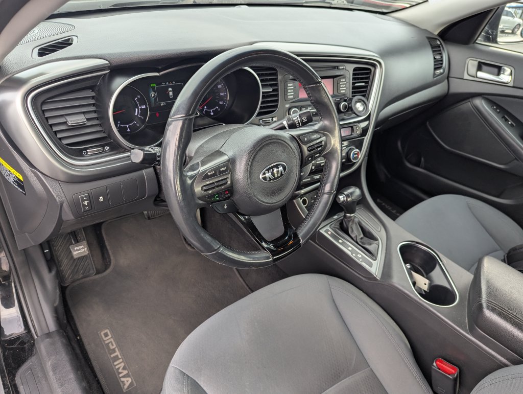 Used 2015 Kia Optima LX FWD image 14