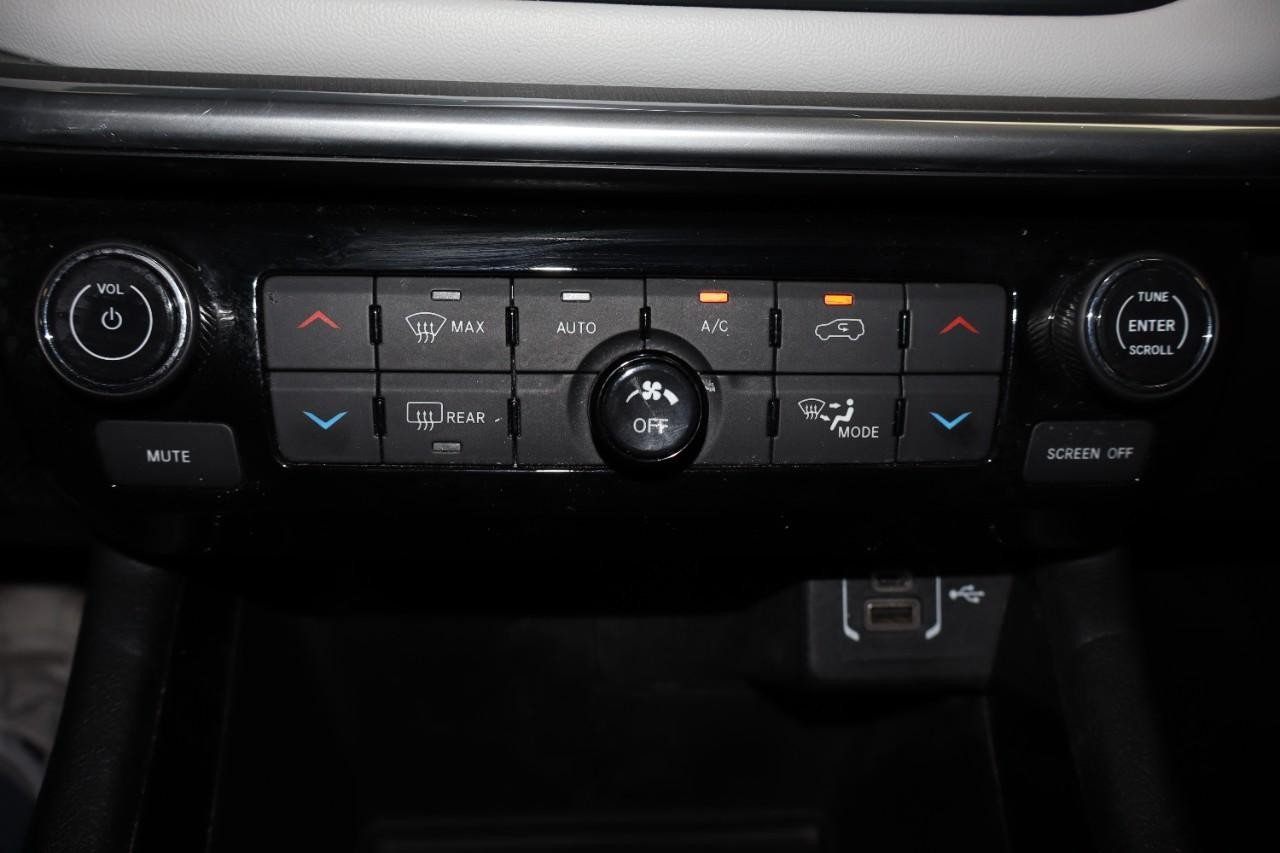 Used 2024 Jeep Compass Limited AWD/4WD image 21