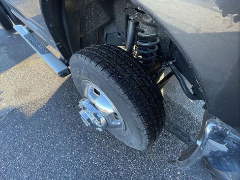 New 2023 RAM 3500 Tradesman image 17