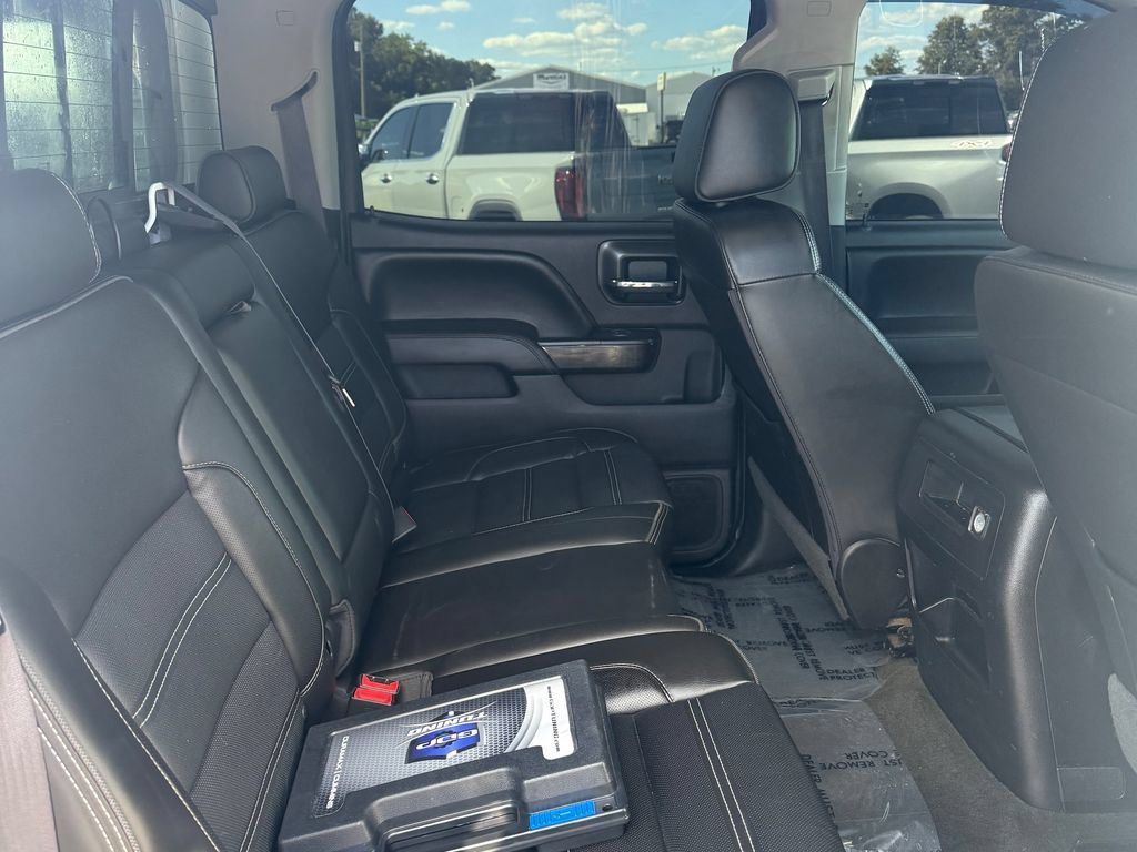 Used 2016 GMC Sierra 2500 Denali w/ Duramax Plus Package AWD/4WD image 28