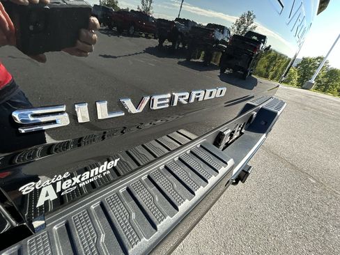 New 2025 Chevrolet Silverado 2500 LTZ w/ Z71 Chrome Sport Edition image 12