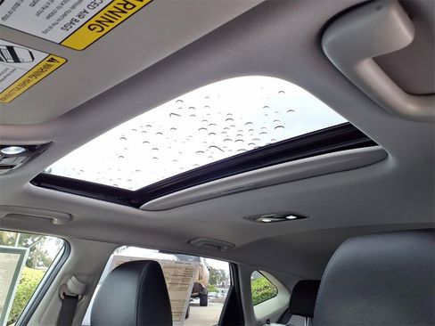 Used 2023 Kia Seltos EX image 23