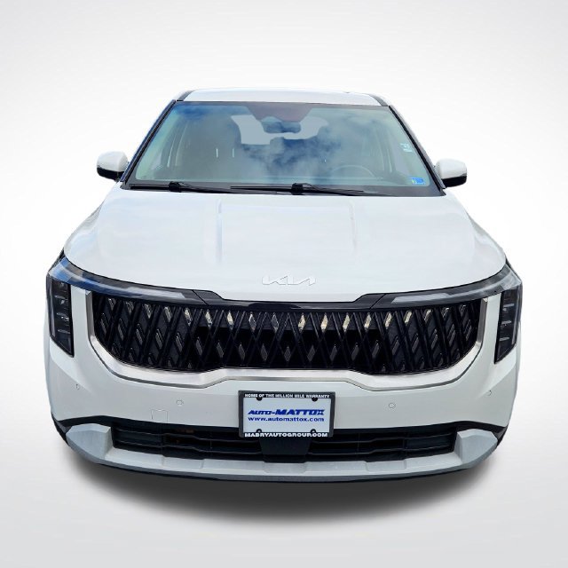 Used 2025 Kia Carnival FWD image 9