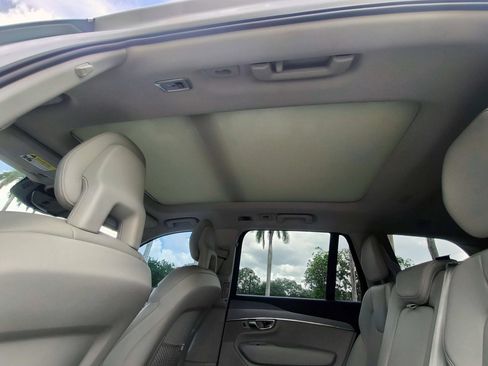 Used 2021 Volvo XC90 T5 Momentum w/ Protection Package Premier FWD image 32