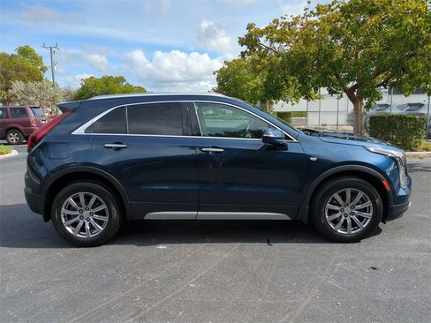 Used 2021 Cadillac XT4 Premium Luxury w/ Driver Awareness Package image 3