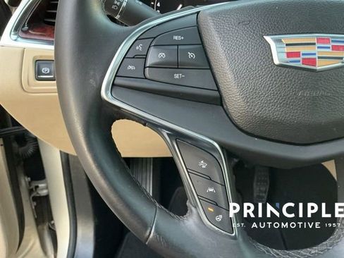 Used 2017 Cadillac XT5 Luxury w/ Driver Awareness Package image 19