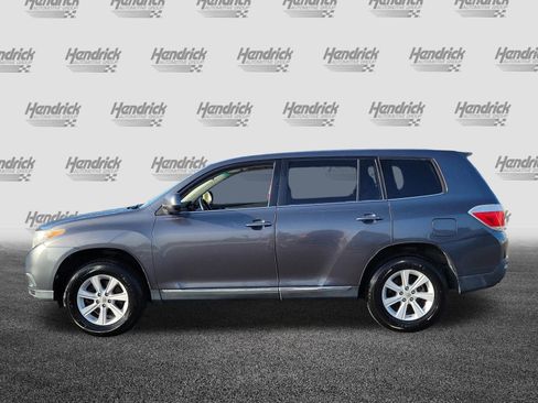 Used 2013 Toyota Highlander 4WD w/ Cold Weather Pkg image 4