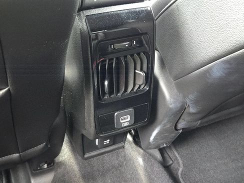 Used 2025 Jeep Compass Latitude w/ Altitude Special Edition AWD/4WD image 23