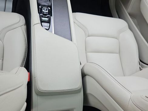 Used 2018 Volvo V90 T6 Cross Country w/ Convenience Package image 25