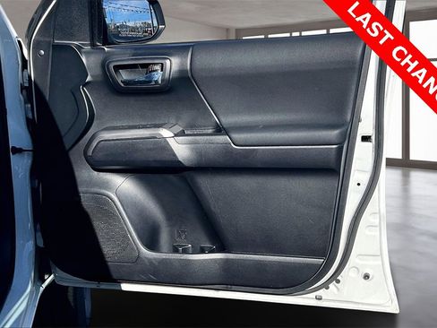 Used 2020 Toyota Tacoma TRD Pro image 25