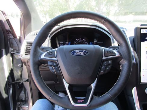 Certified 2022 Ford Edge ST w/ Equipment Group 401A image 28
